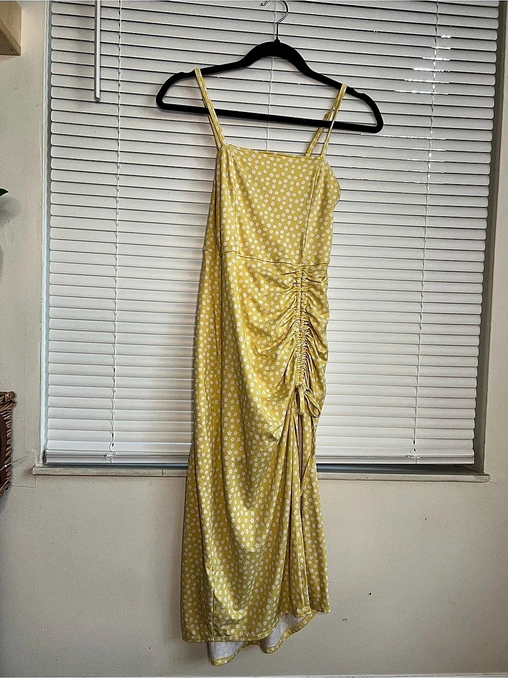Hollister Yellow Floral Ruched Midi Dress in Yellow & White